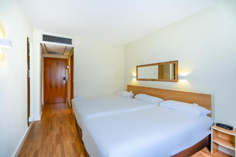 Triple Room image 4