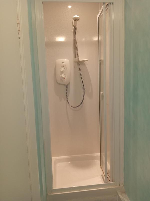 Standard Twin Room image 2