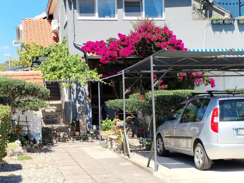 Apartment with Balcony image 2