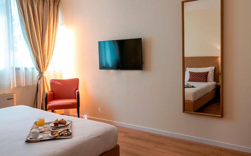 Standard Double or Twin Room image 3