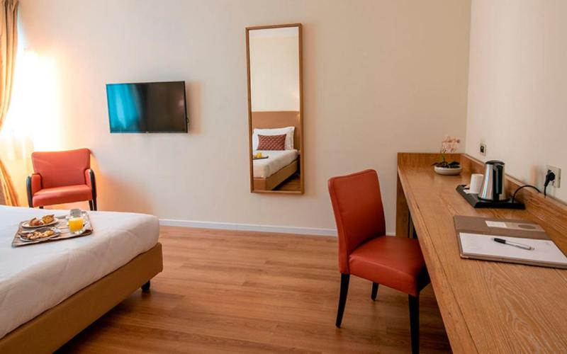 Standard Double or Twin Room image 1