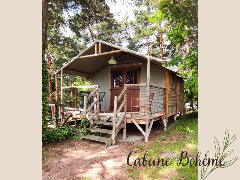 One-Bedroom Bungalow image 1