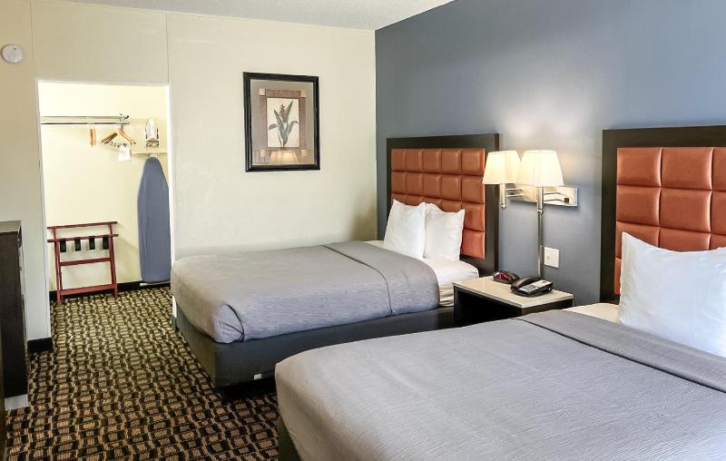 Quality Inn Tampa Airport - Cruise Port - image 16