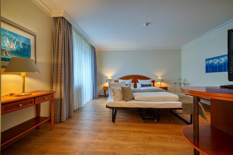 Superior Double Room image 2