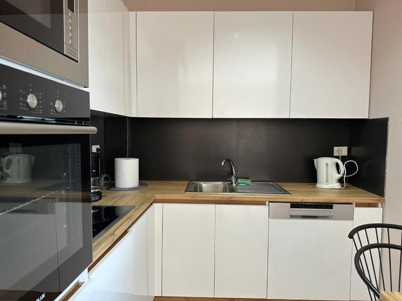 Gjiri i Lalzit- Joy Apartments-Kompleksi Lura 2 - image 2