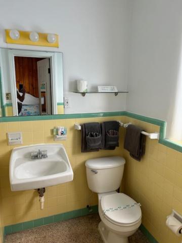 Seahorse Inn - image 25