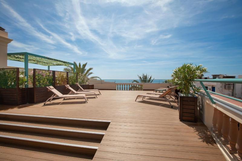 1840 Apartments Sitges by Suma Hotels - image 1
