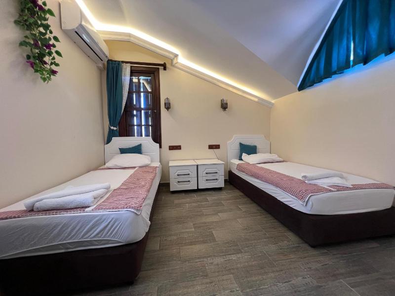 Single Room image 2