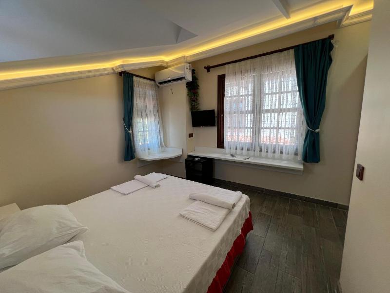 Single Room image 3