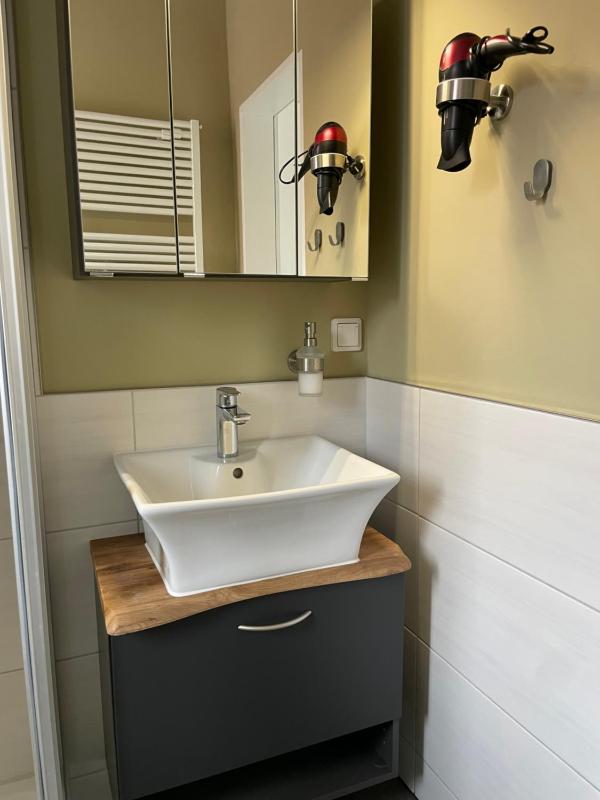 2-Room Apartment image 4