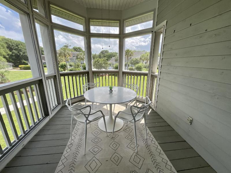 Mod and fun villa with full access to all resort amenities 9EWC villa - image 20