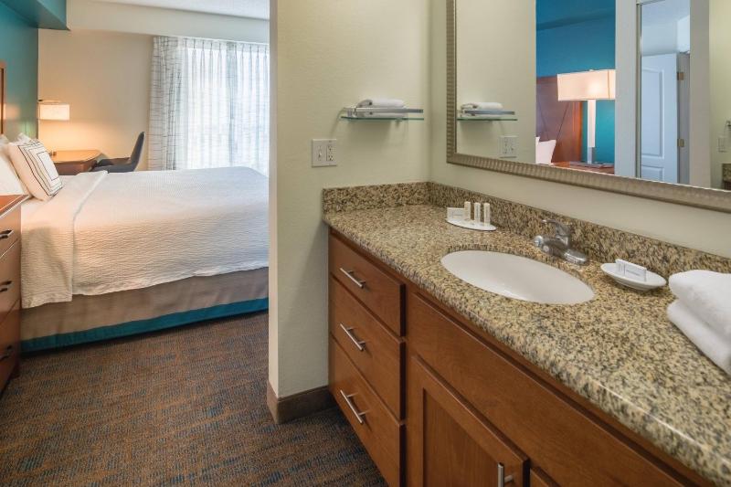 Residence Inn by Marriott Portland North - image 12
