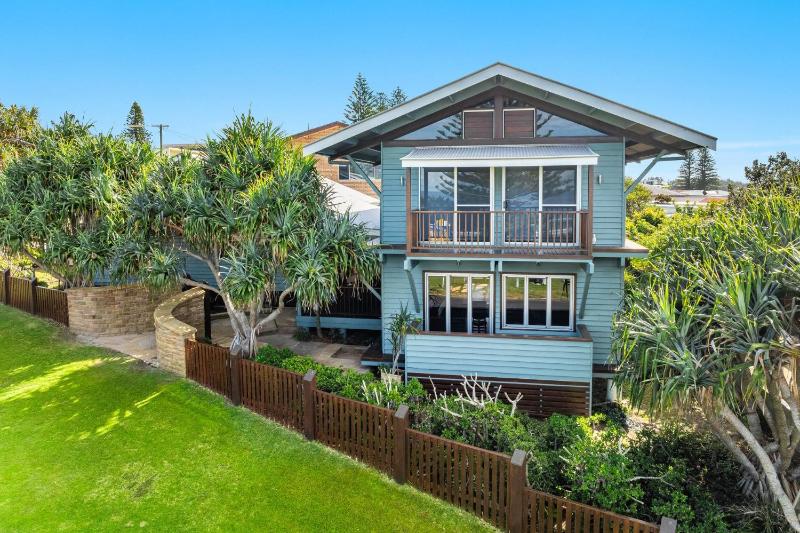 Allawah Cottage - Historic Beachside Retreat With Pippi Beach Views - Holiday Yamba - image 29