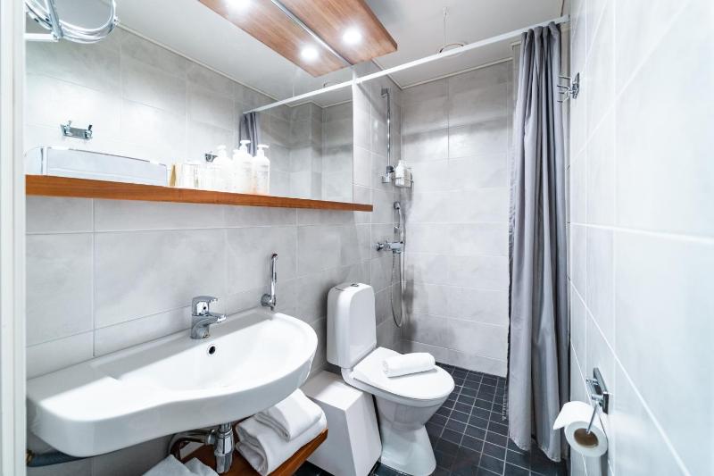 Superior Twin Room image 4