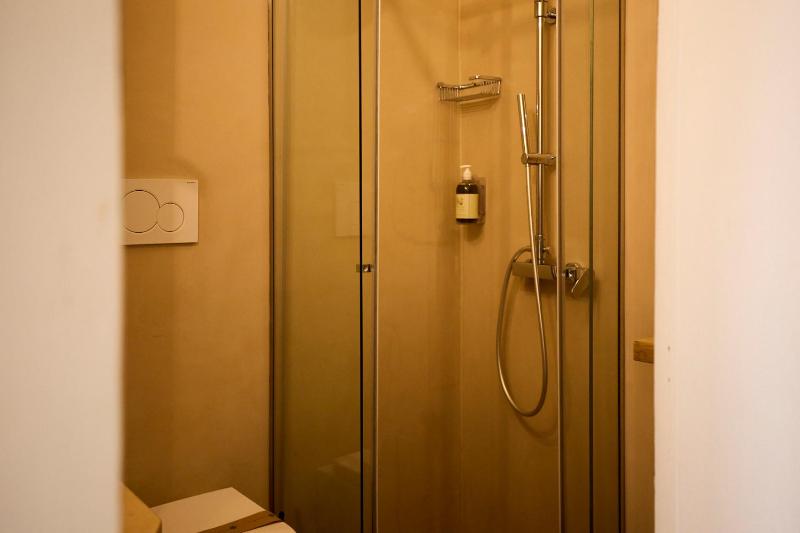 King Room image 2