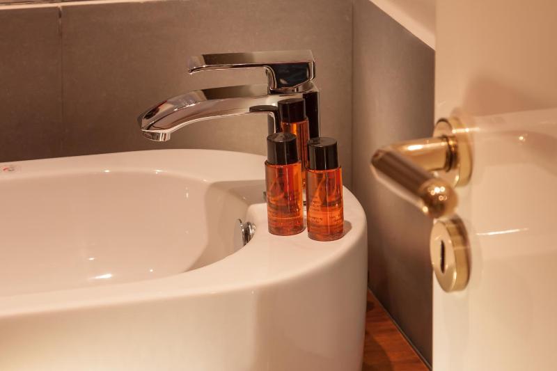 Double Room - Separate Building image 4