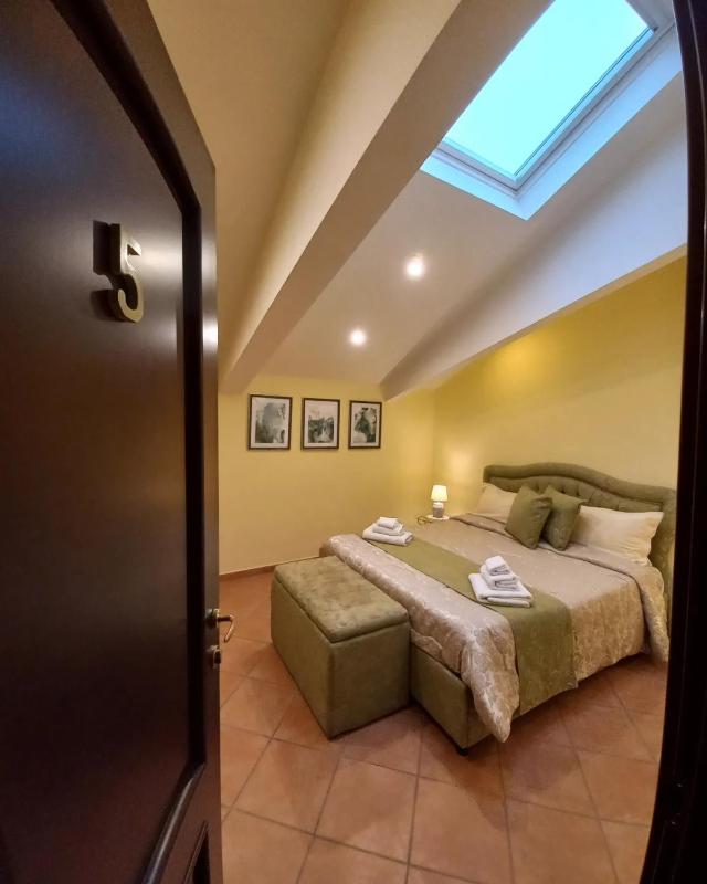 Double Room - Attic image 1
