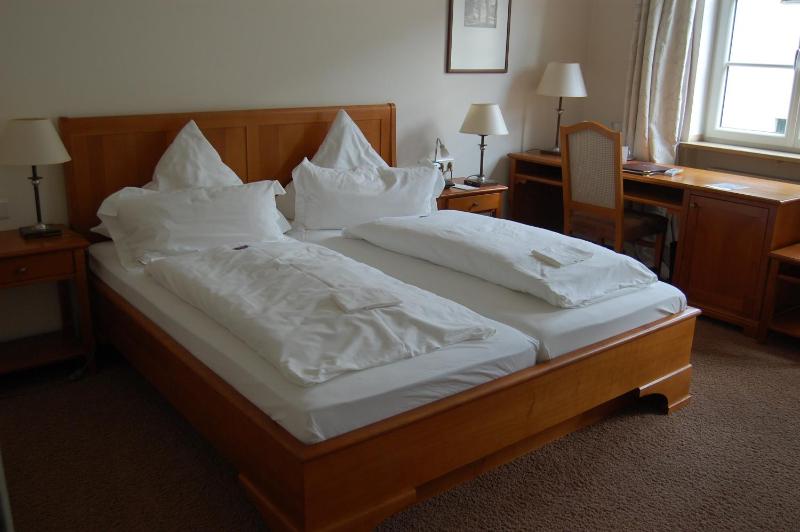 Double Room image 4