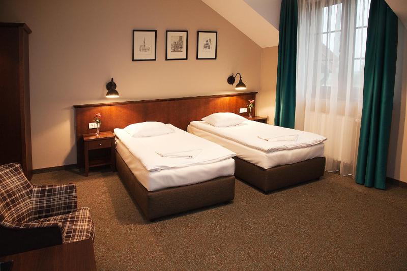 Classic Triple Room image 3
