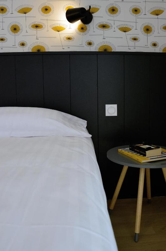 Superior Double Room with Port View image 1