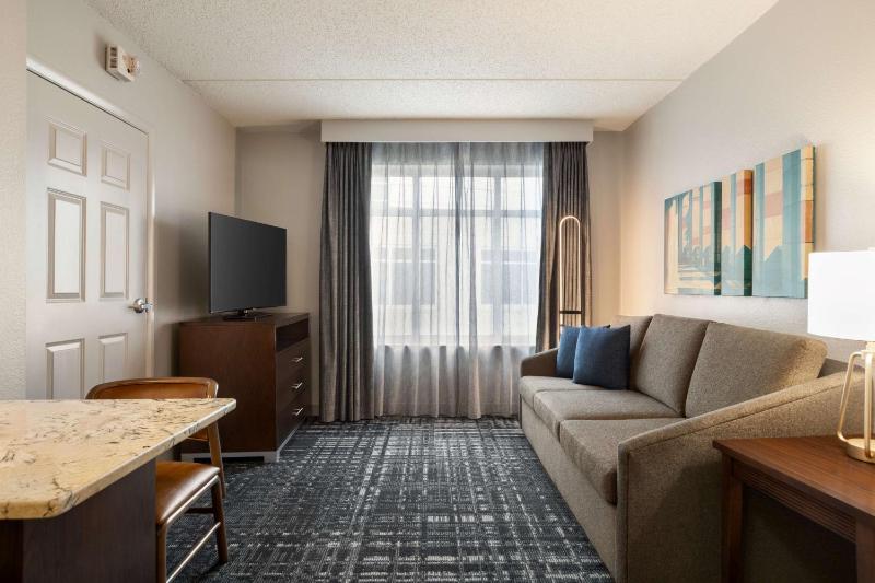 Homewood Suites by Hilton Washington D.C. Downtown - image 2
