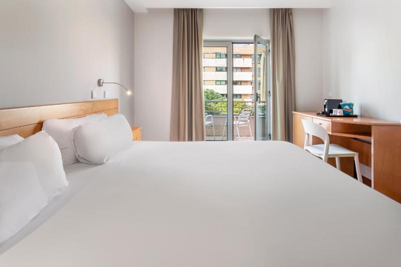 Double Room with Terrace image 1