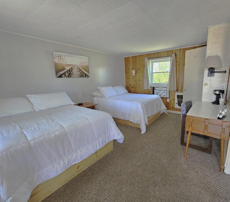 Double Room image 1