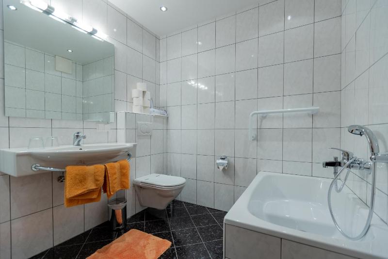 Two-Bedroom Apartment image 3
