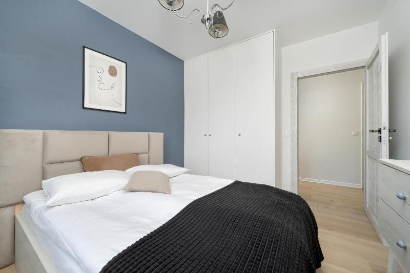 Wyjątkowy Apartament z Parkingiem dla 6 osób by Noclegi Renters - image 17