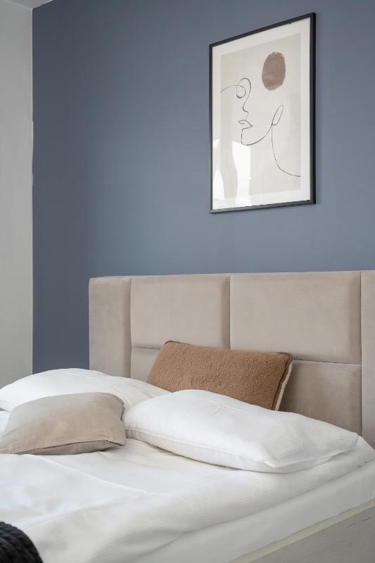 Wyjątkowy Apartament z Parkingiem dla 6 osób by Noclegi Renters - image 20