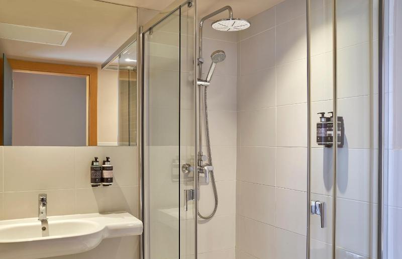 Comfort Single Room image 3