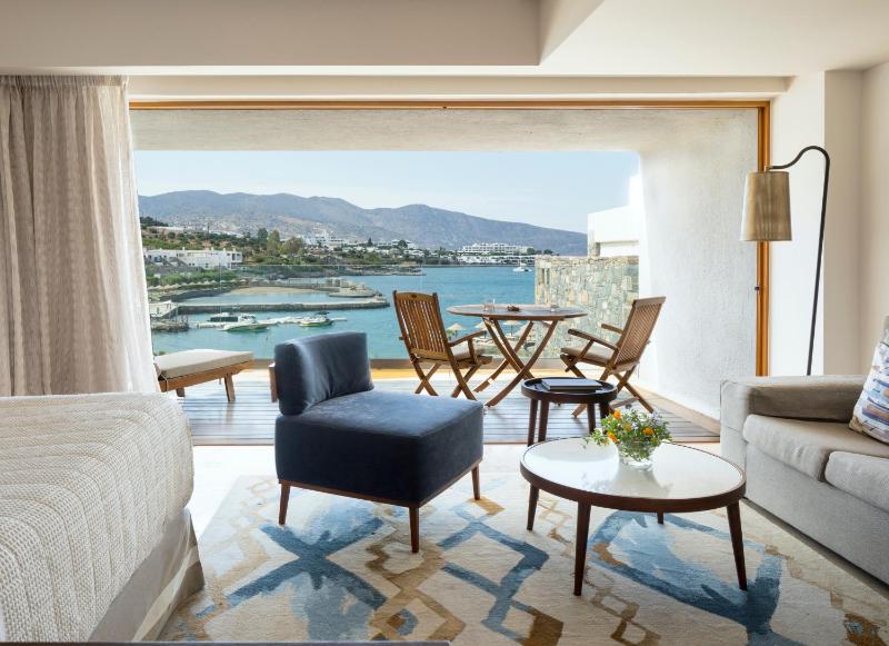 Junior Suite with Sea View image 3