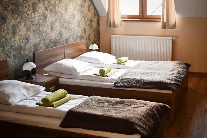 Quadruple Room image 1