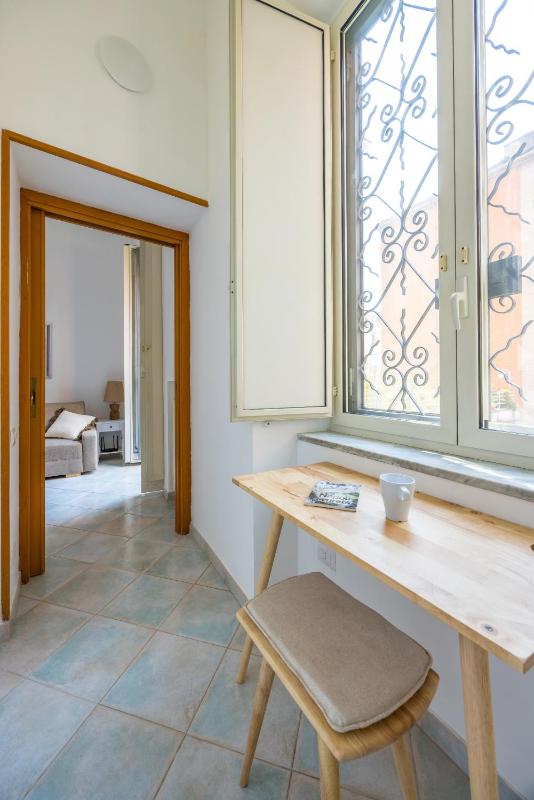 Smooth Vibes at Chiaia by NapoliApartments - image 3