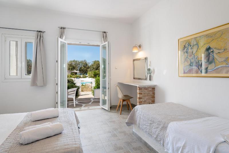 Studio with Sea View image 1