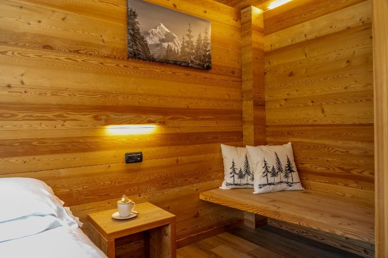 Superior Double or Twin Room with Mountain View image 3