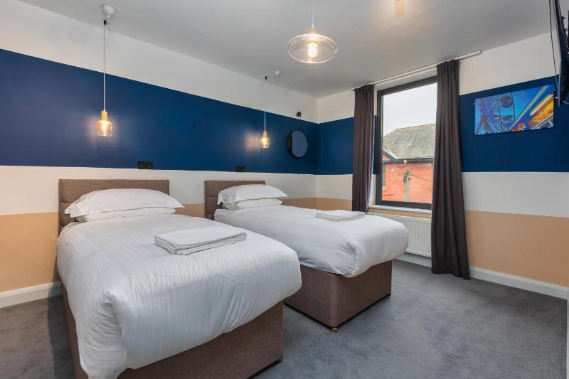 ART B&B - image 11