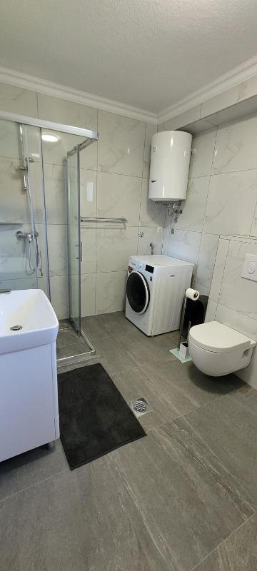 Oz Lux Apartments - image 8