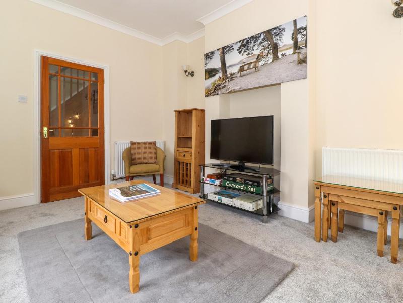 Melbreak House 2 - image 11