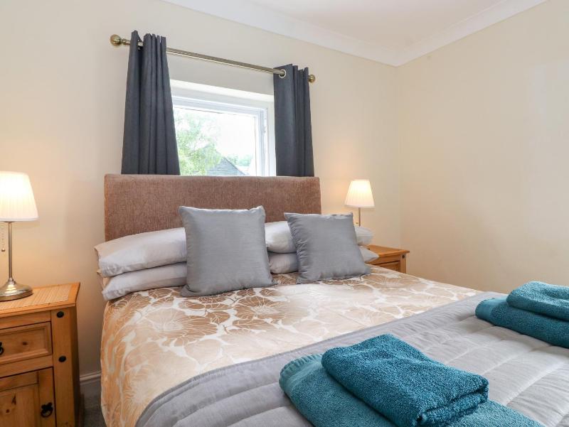 Melbreak House 2 - image 10