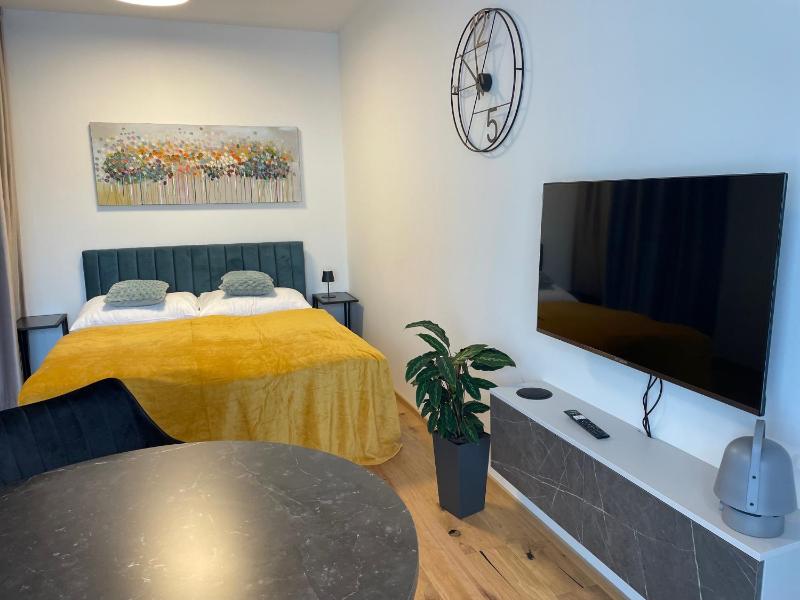 H52 Apartments - image 42