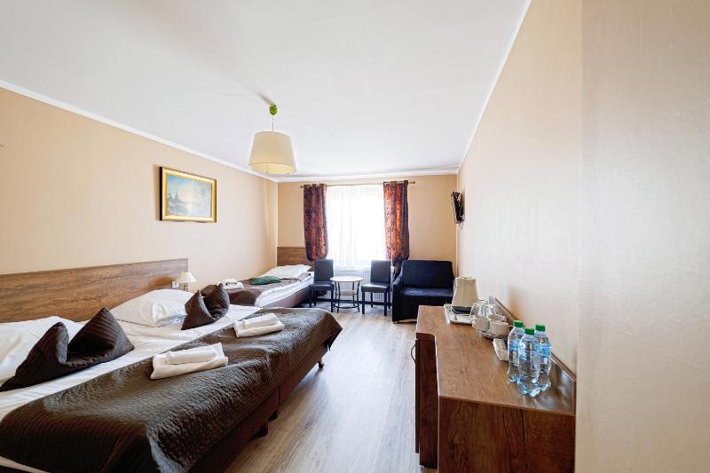 Superior Triple Room image 1