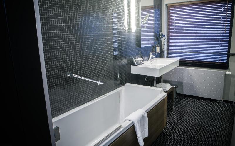 Junior Suite image 2