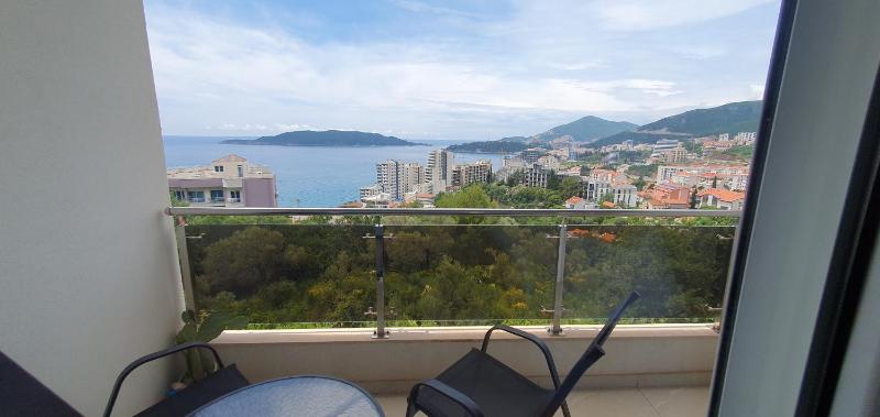 Studio with Sea View image 2