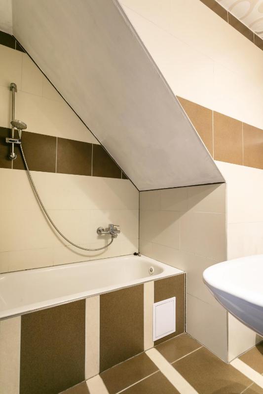 Standard Triple Room image 3