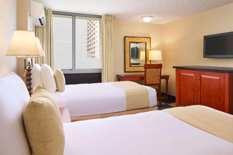 Moderate Room image 3
