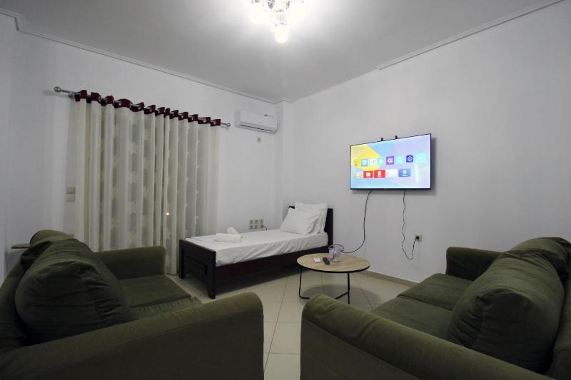 Villa B - image 15