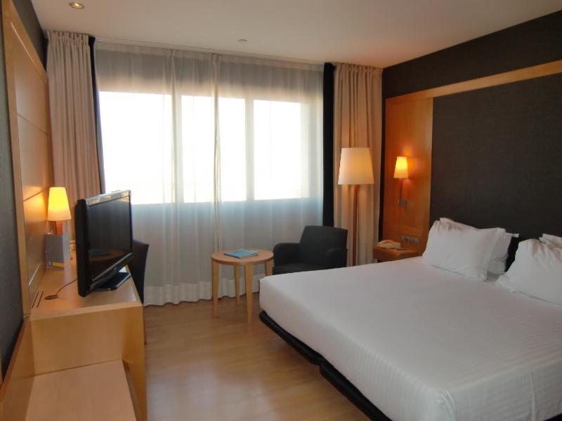 Superior Double or Twin Room image 3