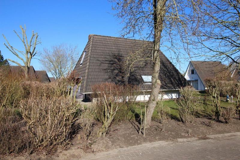 Two-Bedroom House image 4