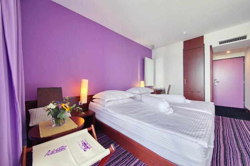 Superior Double or Twin Room with Balcony image 3